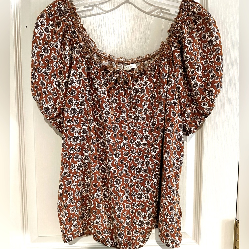 Cute floral top